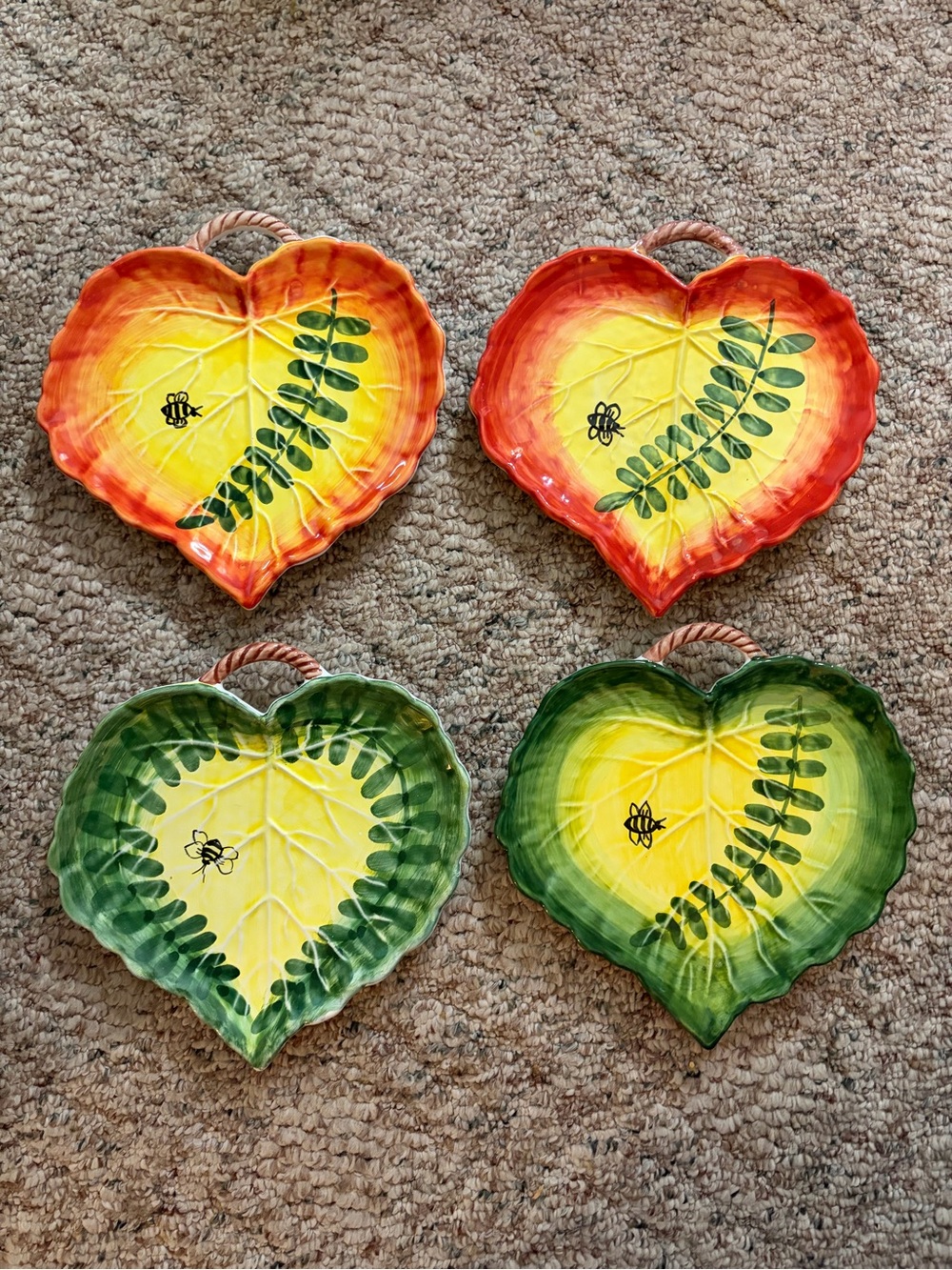 Hand-Painted Heart Leaf Ceramic Dishes - Set of 4